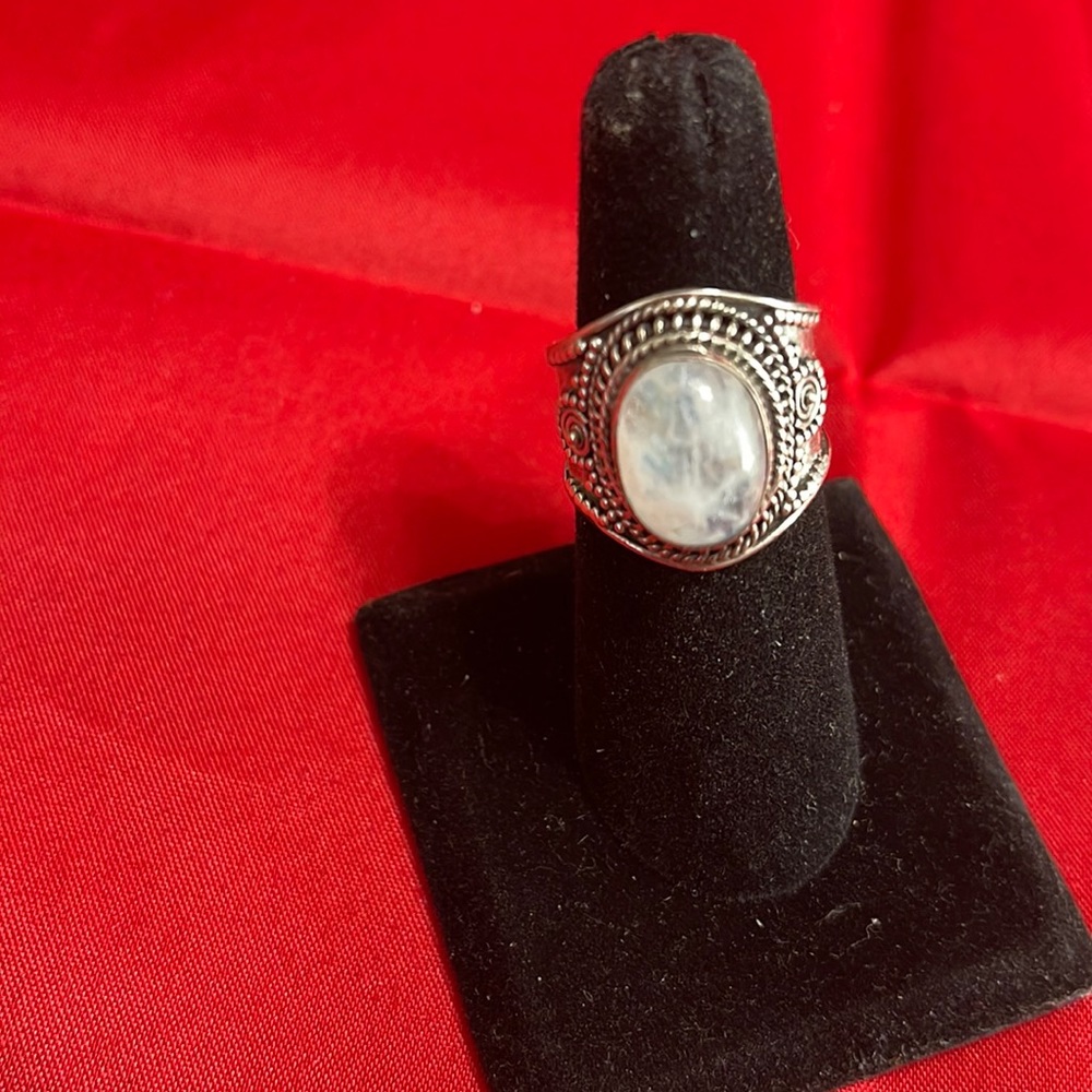 Moonstone ring in 925 silver